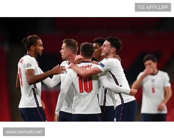 凯尔沃克携杜布拉夫卡首发亮相